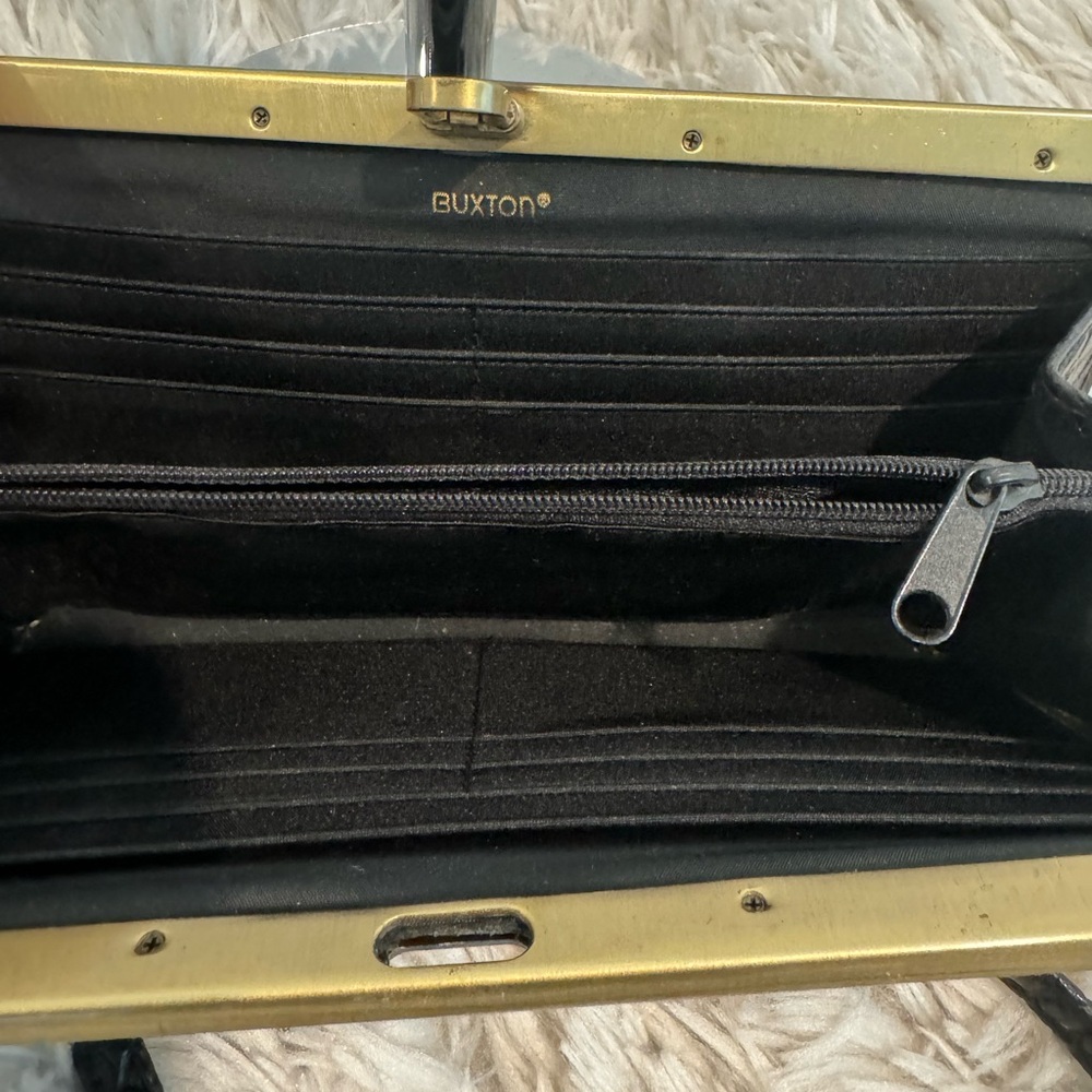 Buxtton vintage purse